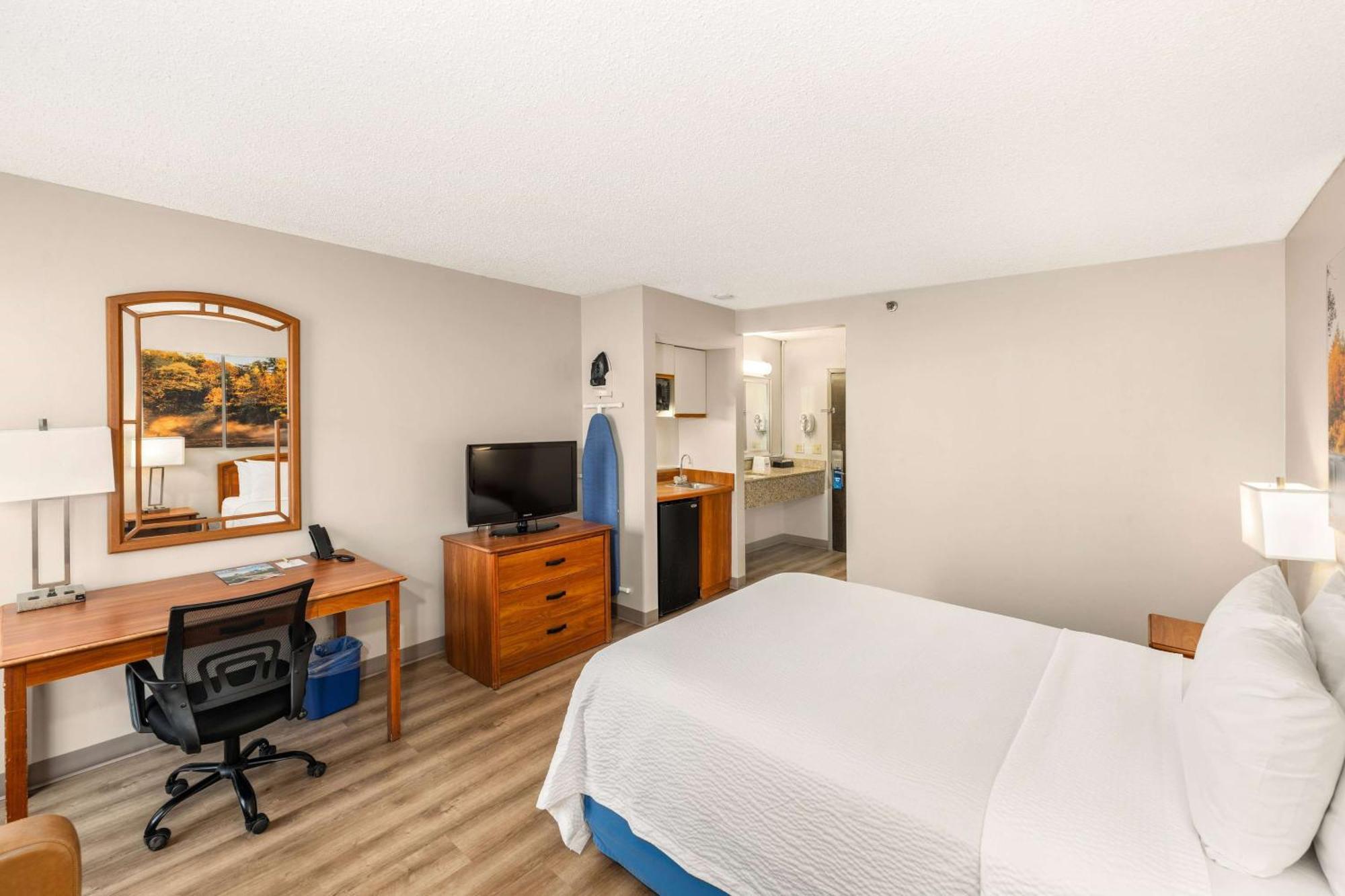 Days Inn By Wyndham Raleigh-Airport-Research Triangle Park Morrisville Exterior foto